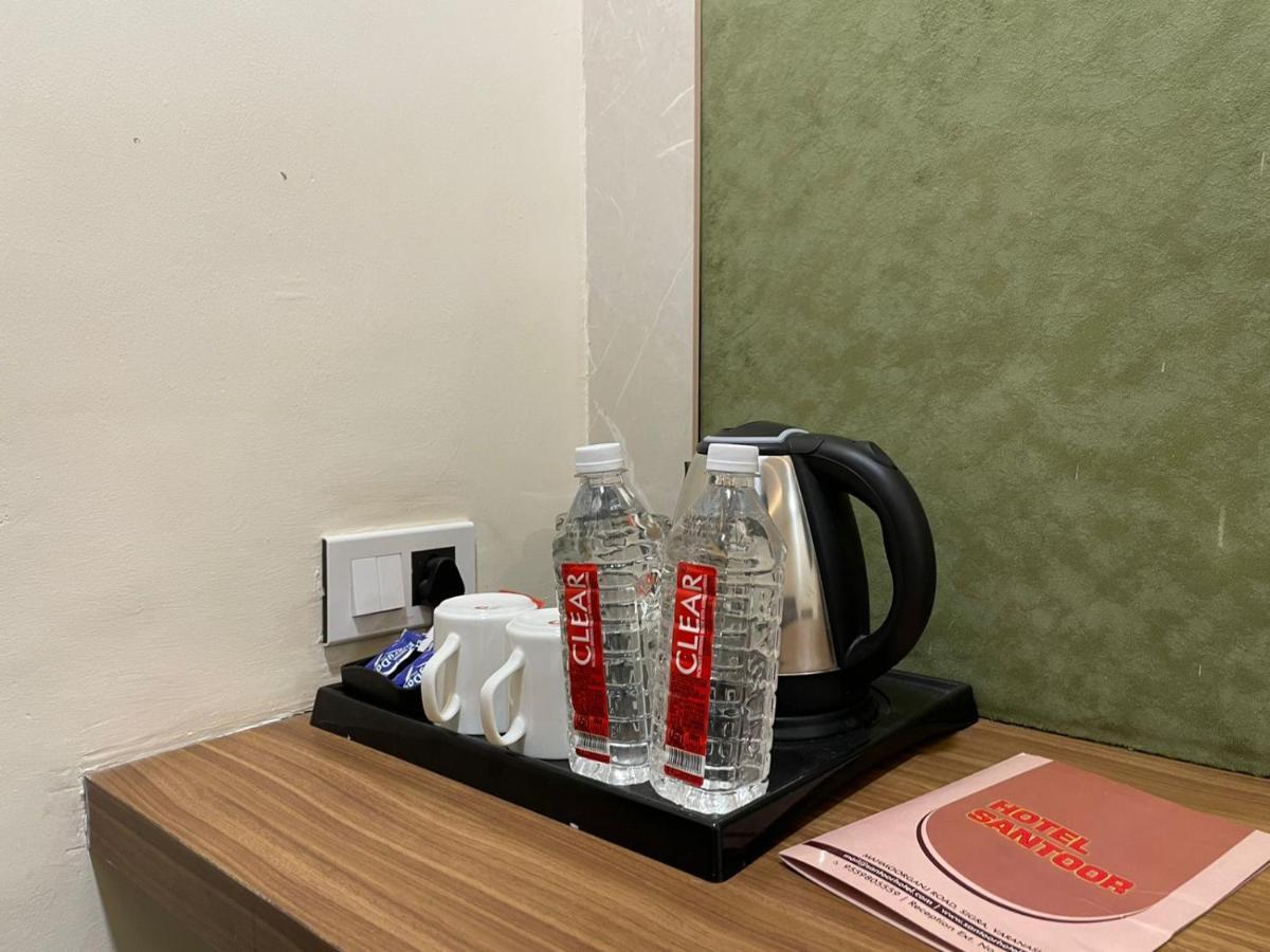 Hotel Santoor Varanasi Esterno foto